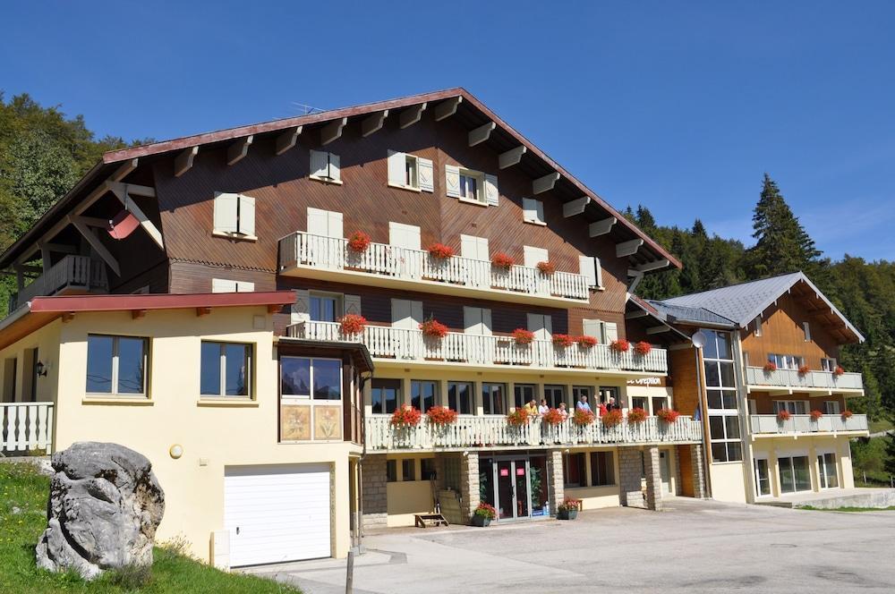 Village Vacances Le Grepillon Les Rousses Exterior foto